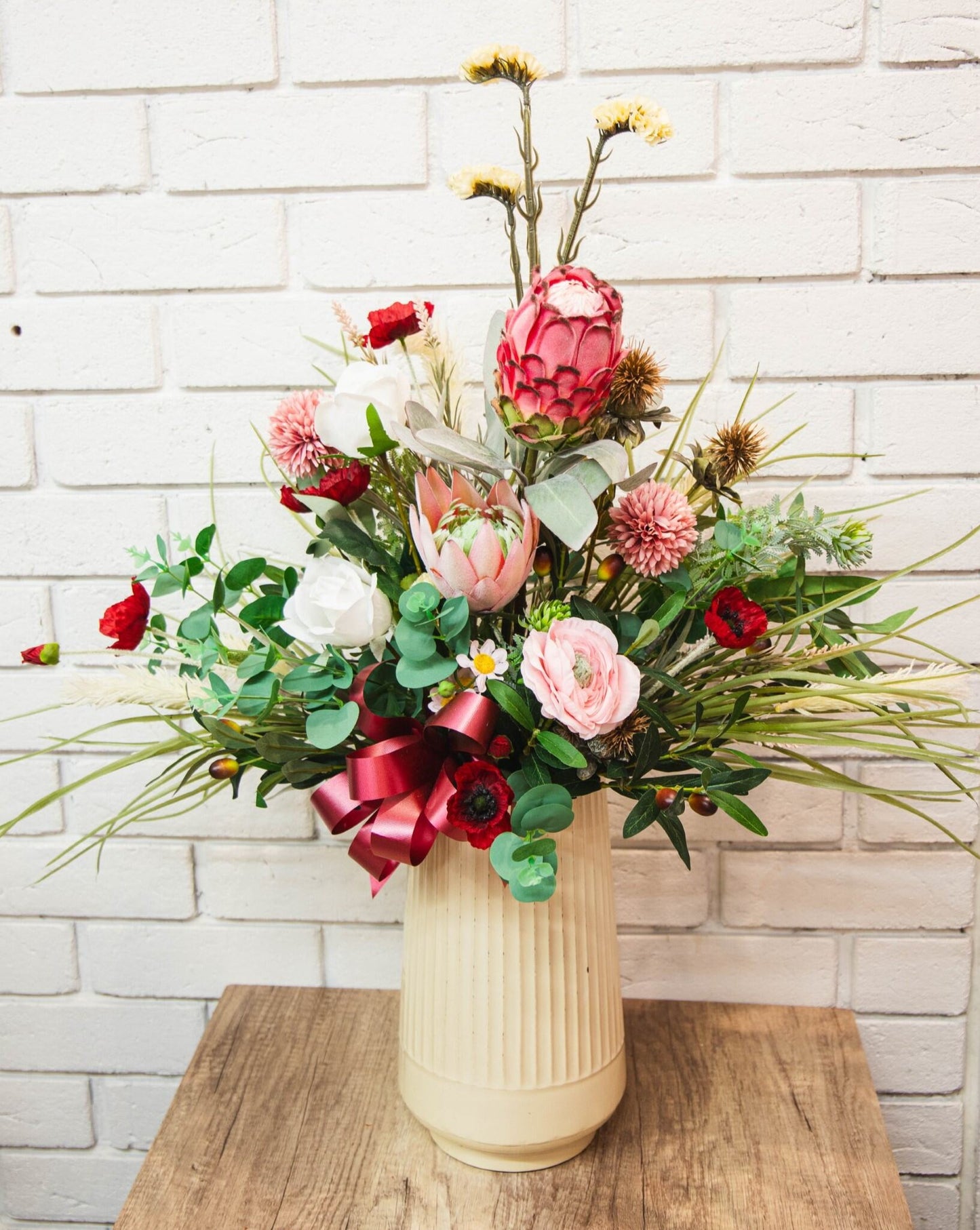 Deluxe Artificial Arrangement